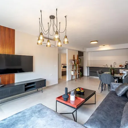 Holysuite Agripas Jerusalem Exterior photo